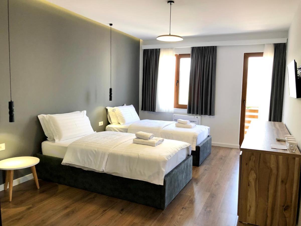 Grand Hotel Pogradec Tushemisht Exterior foto