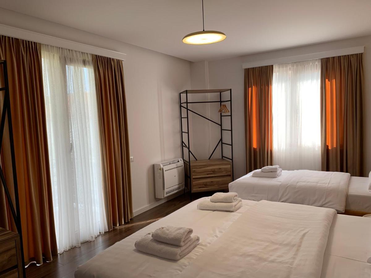 Grand Hotel Pogradec Tushemisht Exterior foto