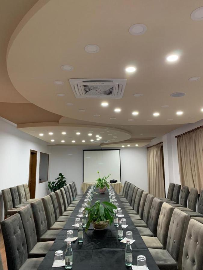 Grand Hotel Pogradec Tushemisht Exterior foto